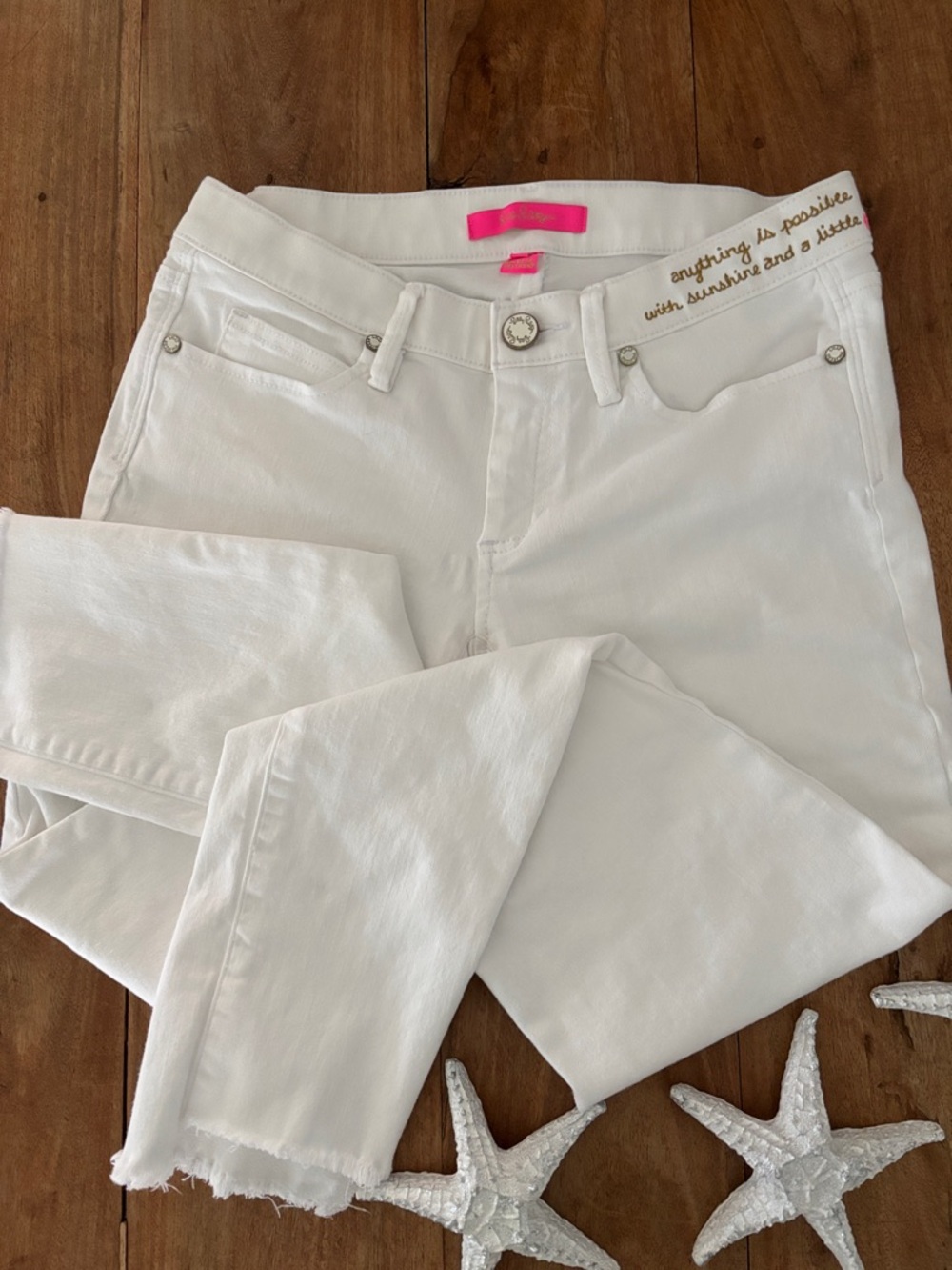 Lilly Pulitzer White Skinny Jeans with Frayed Accent Hems Size 2 Like New!